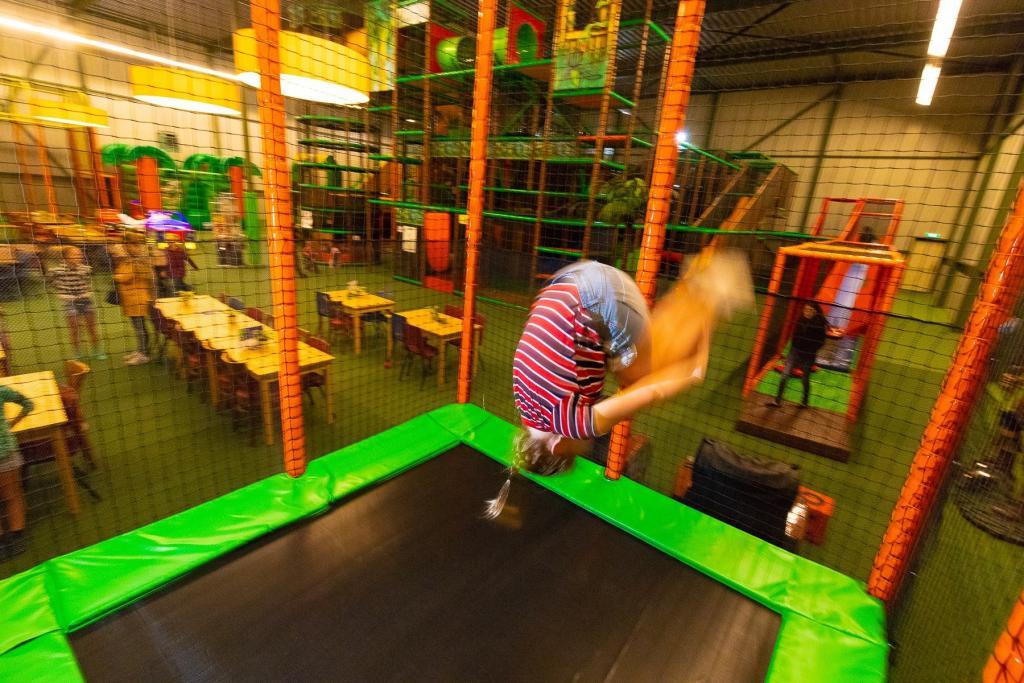 Monkey Town Leerdam KinderSpeelPret De leukste kinderuitjes Monkey Town Leerdam KinderSpeelPret De leukste kinderuitjes