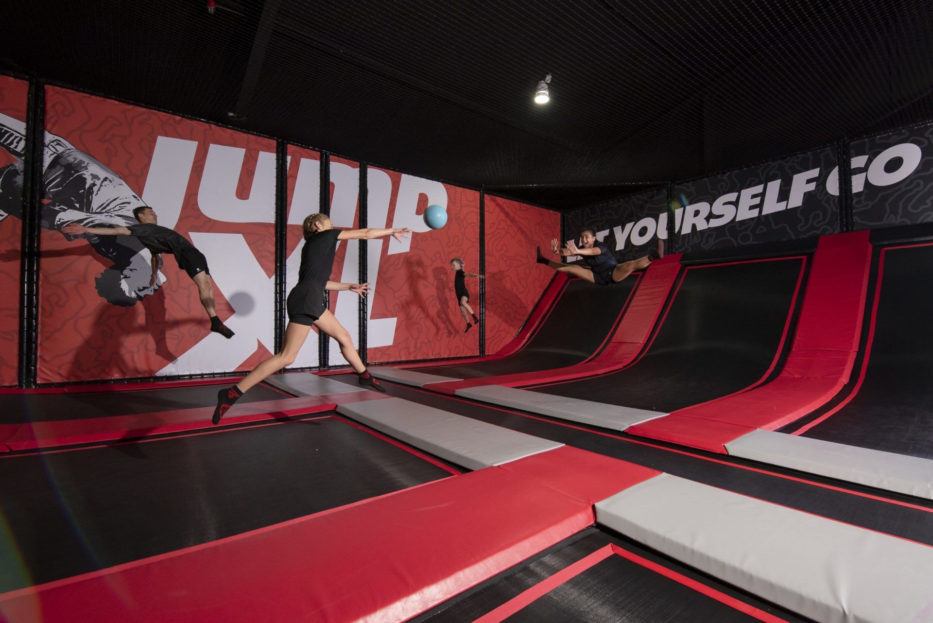 Jump XL Groningen De leukste kinderuitjes KinderSpeelPret